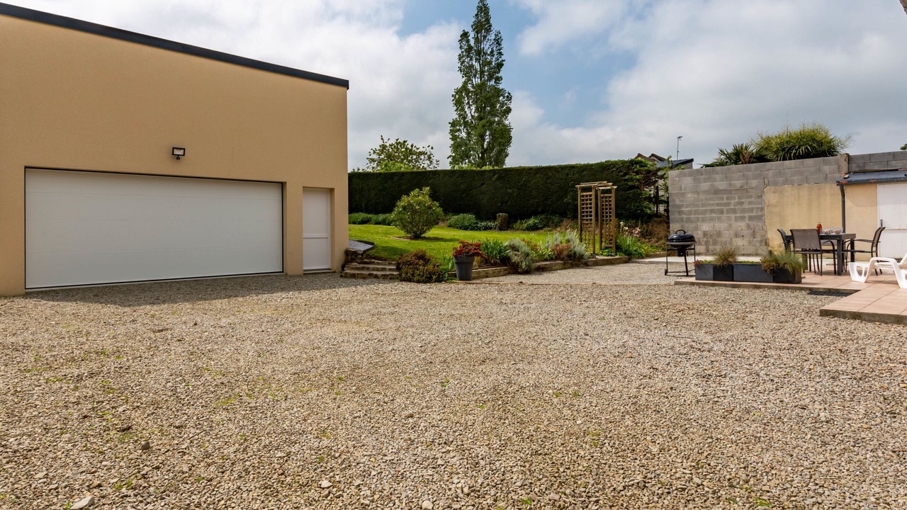 Photo of Outdoor in Bolleville