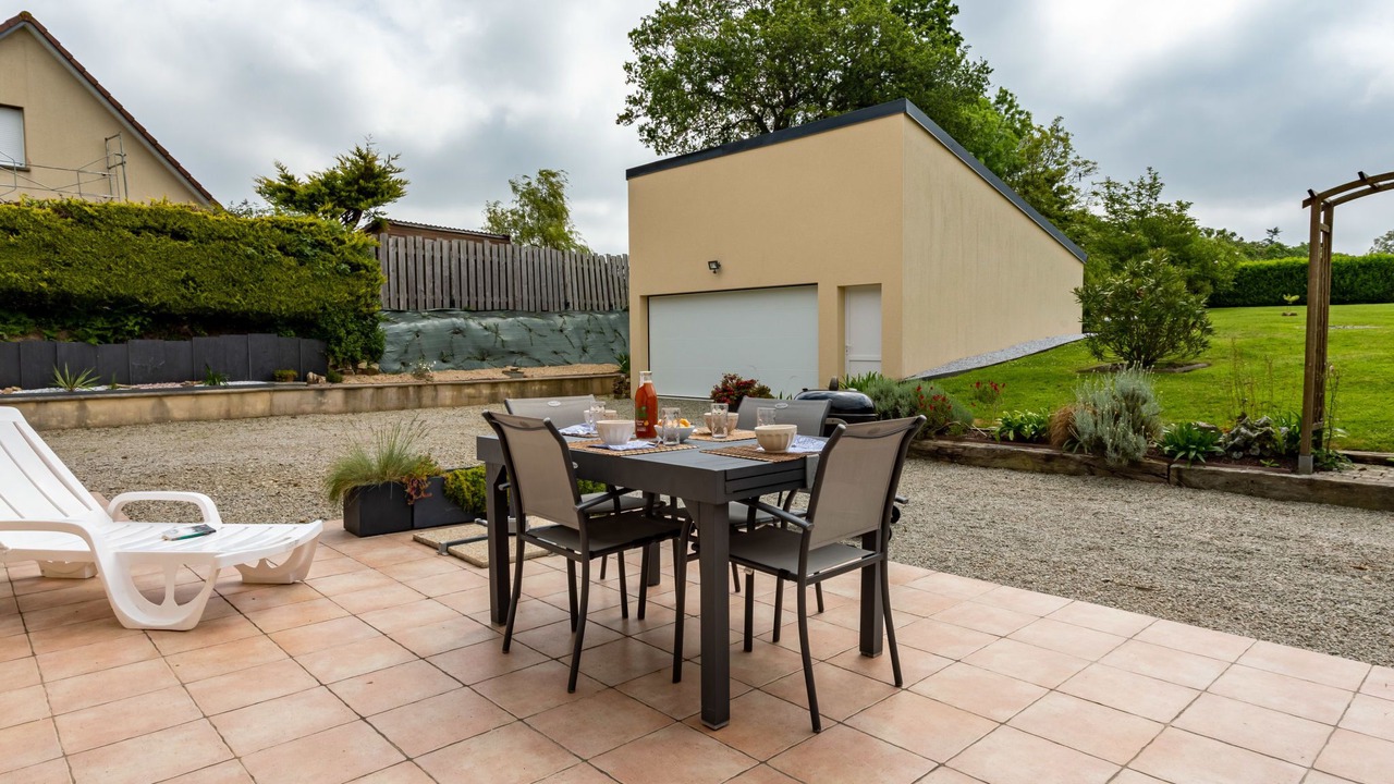 Photo of Outdoor in Bolleville