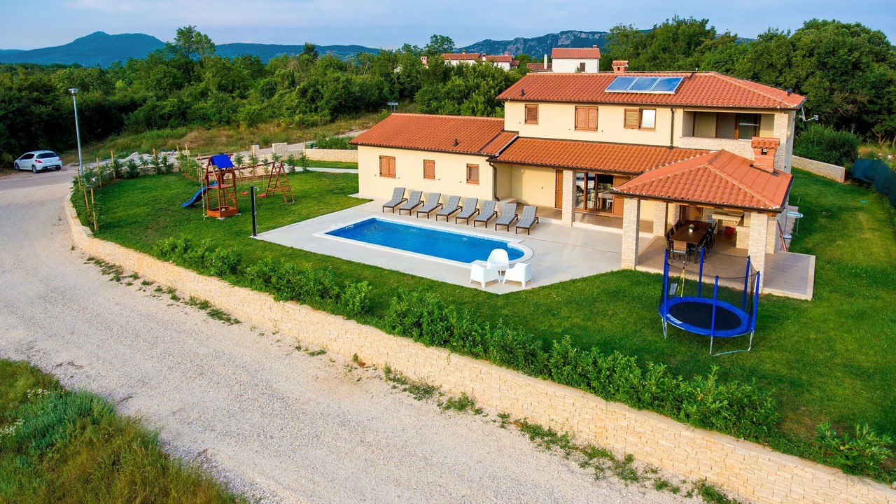 Photo of Outdoor in Nedescina