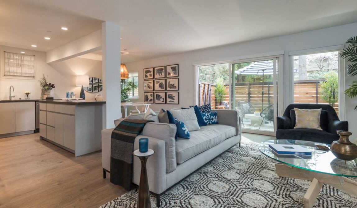 Photo of Livingroom in Sharon Heights