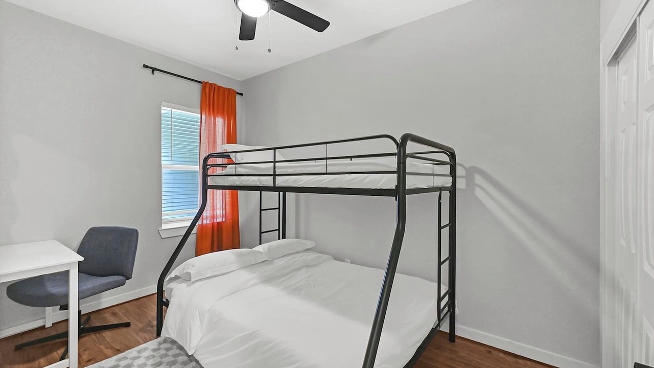 Photo of Others in Barker