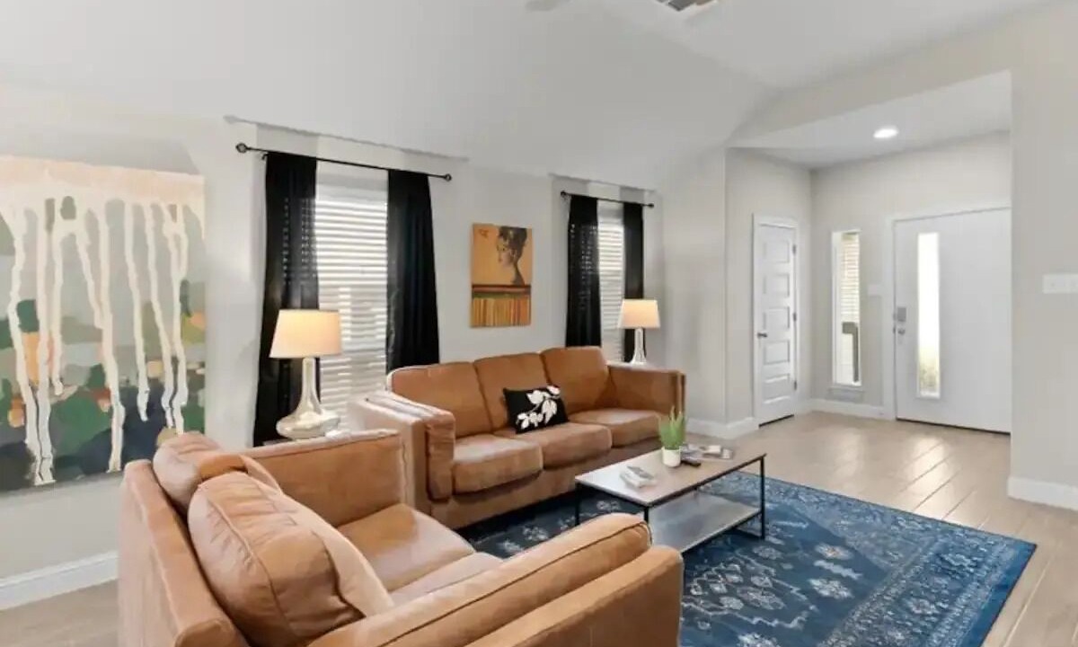 Photo of Livingroom in Travis County