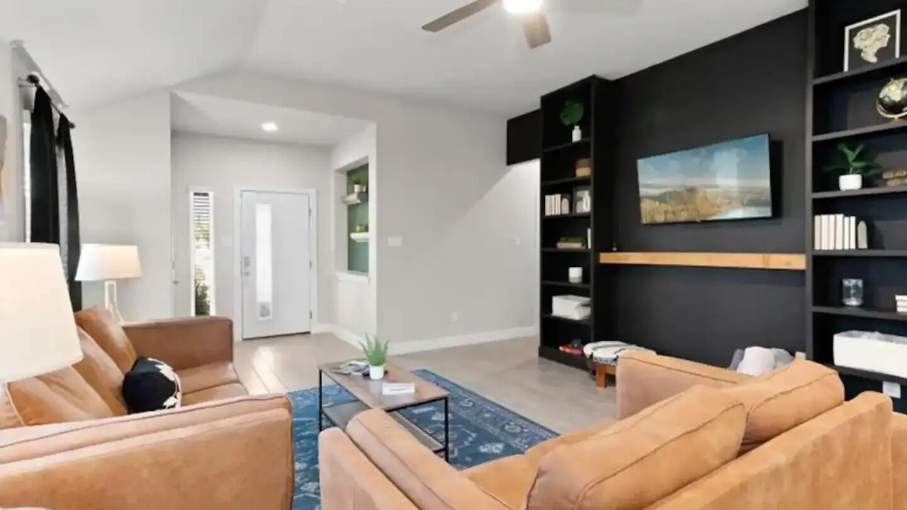 Photo of Livingroom in Travis County