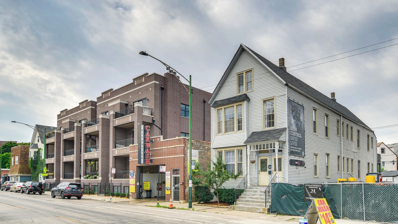 Photo of Outdoor in West Lakeview