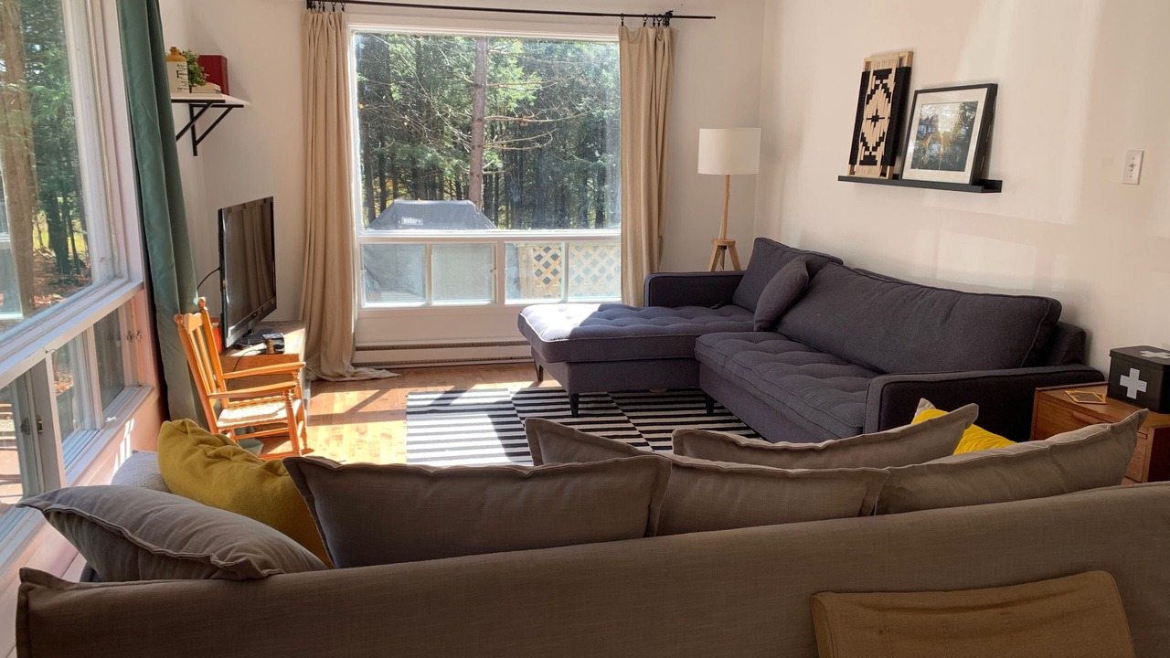 Photo of Livingroom in Lac-Brome