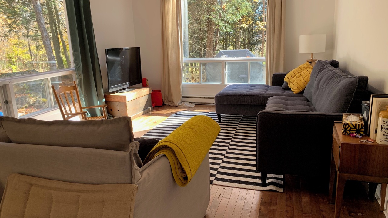 Photo of Livingroom in Lac-Brome