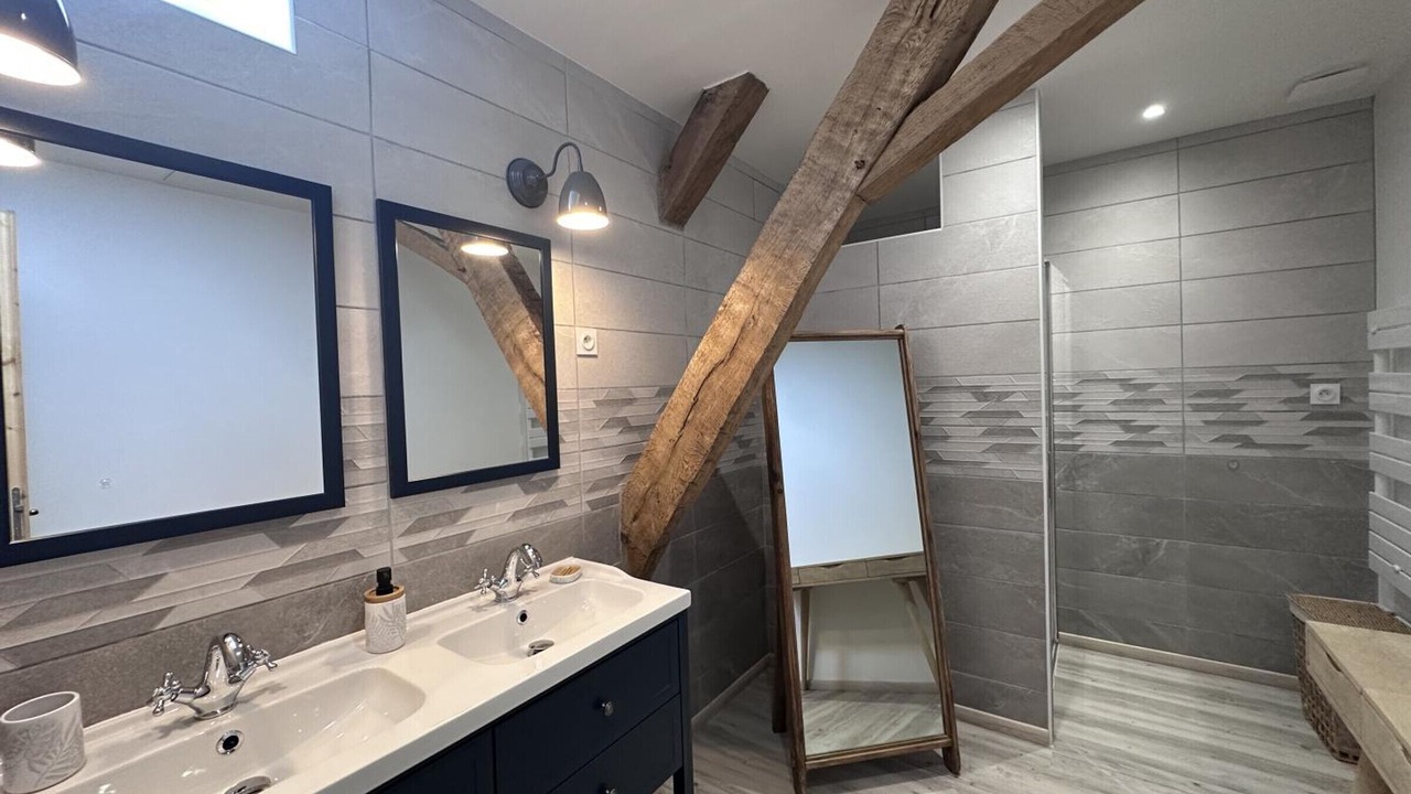 Photo of Bathroom in Rocles