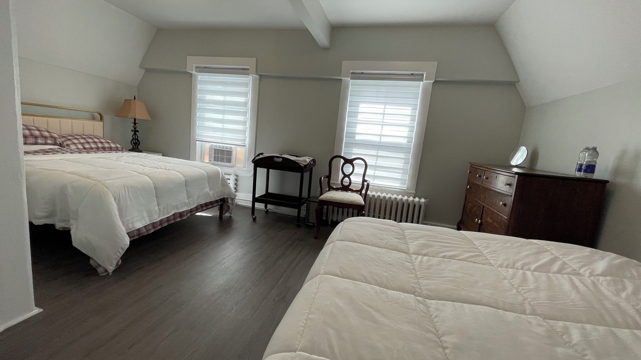 Photo of Bedroom in Alexandria