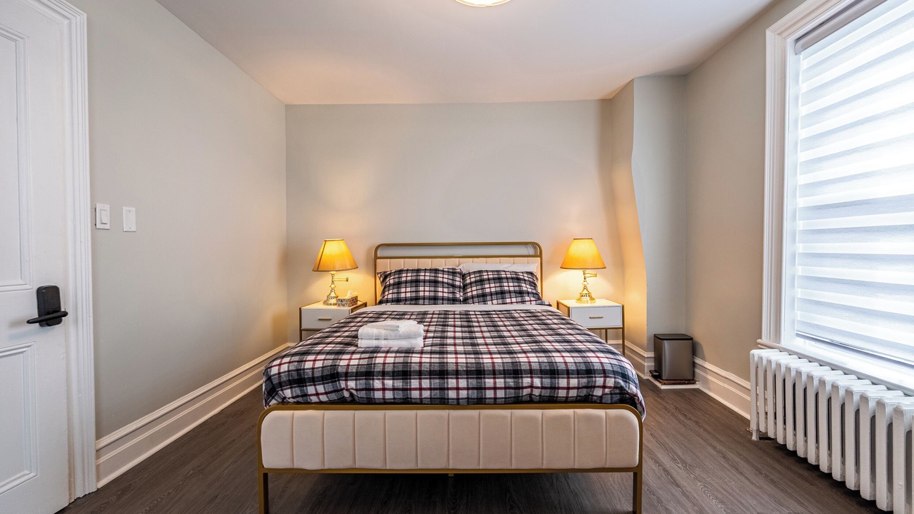 Photo of Bedroom in Alexandria