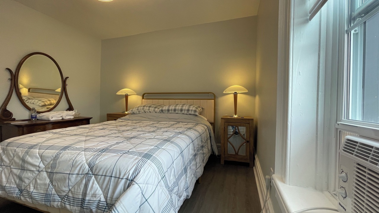 Photo of Bedroom in Alexandria