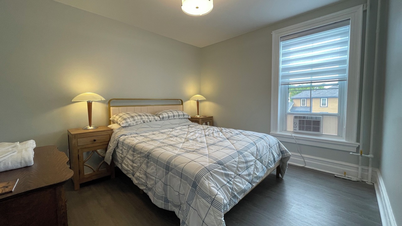 Photo of Bedroom in Alexandria