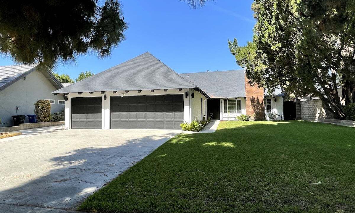 Photo of Outdoor in Canoga Park