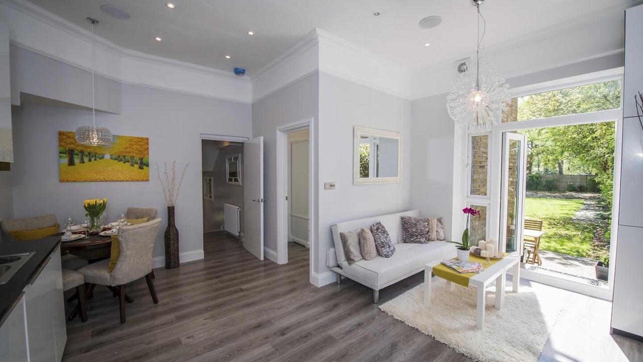 Photo of Others in Ealing Common