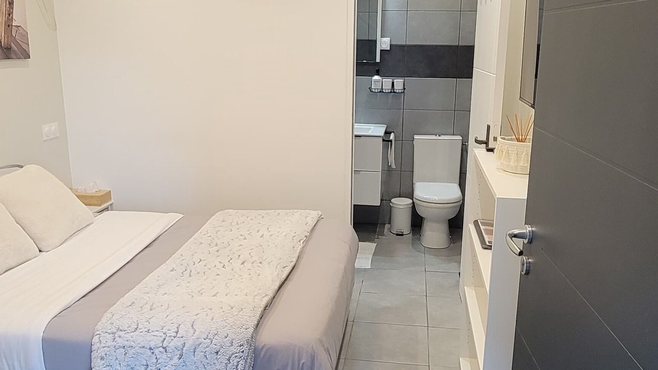 Photo of Bedroom in Ferrieres-les-Verreries
