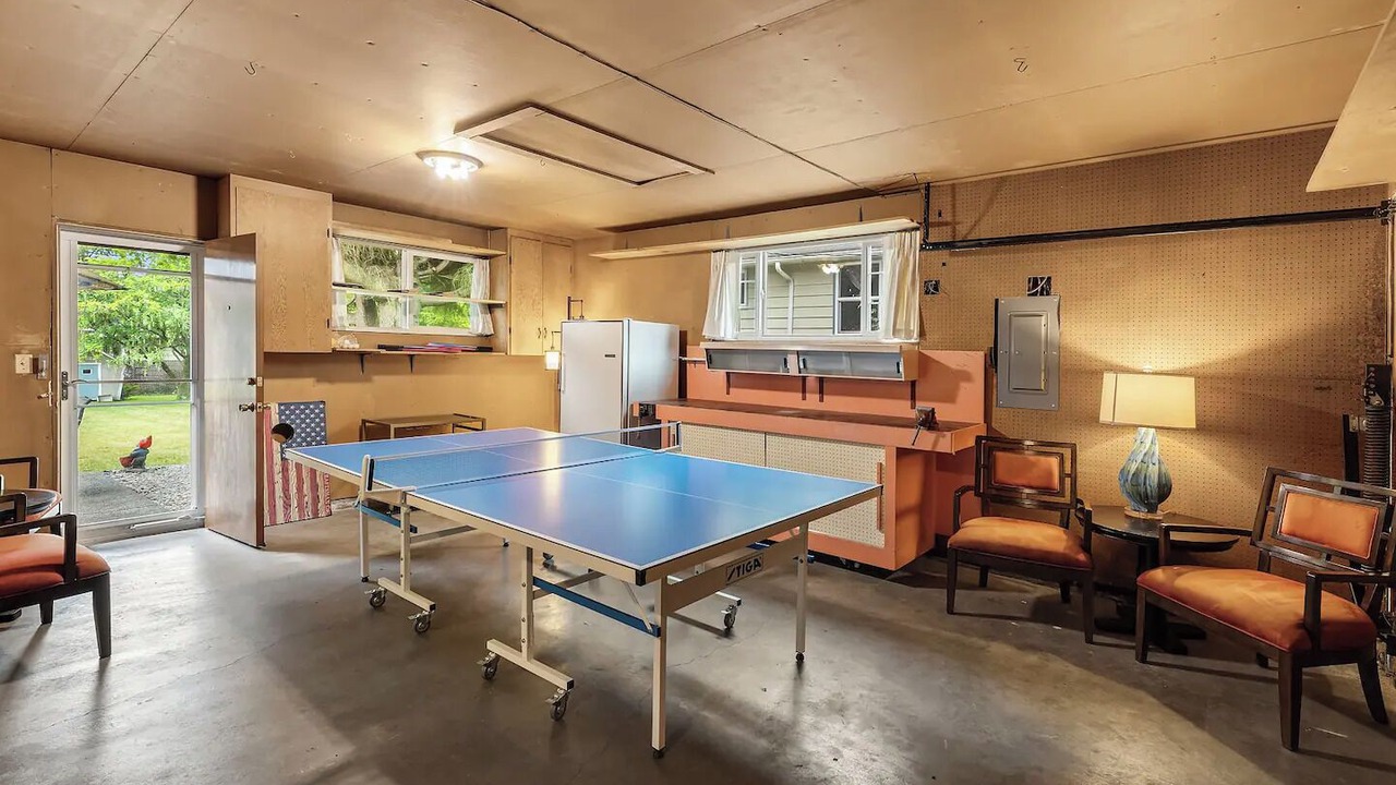 Photo of Bedroom in White Center