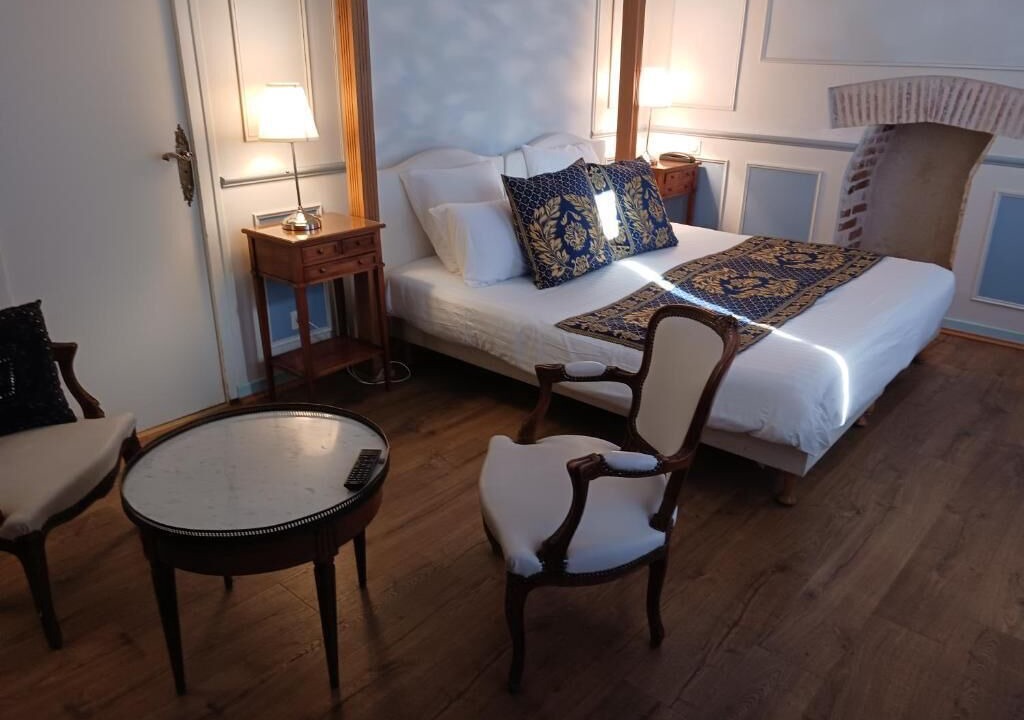 Photo of Others in Issoudun