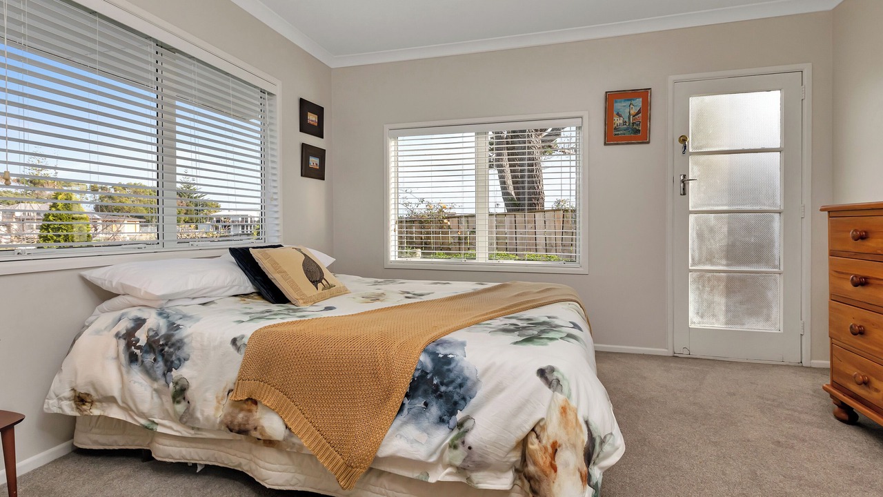 Photo of Others in One Tree Point