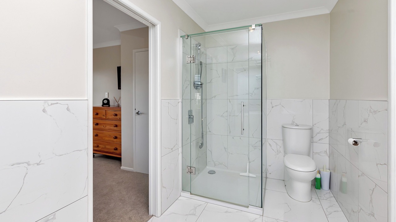 Photo of Others in One Tree Point