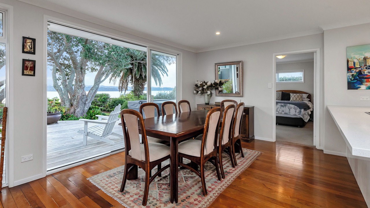 Photo of Others in One Tree Point