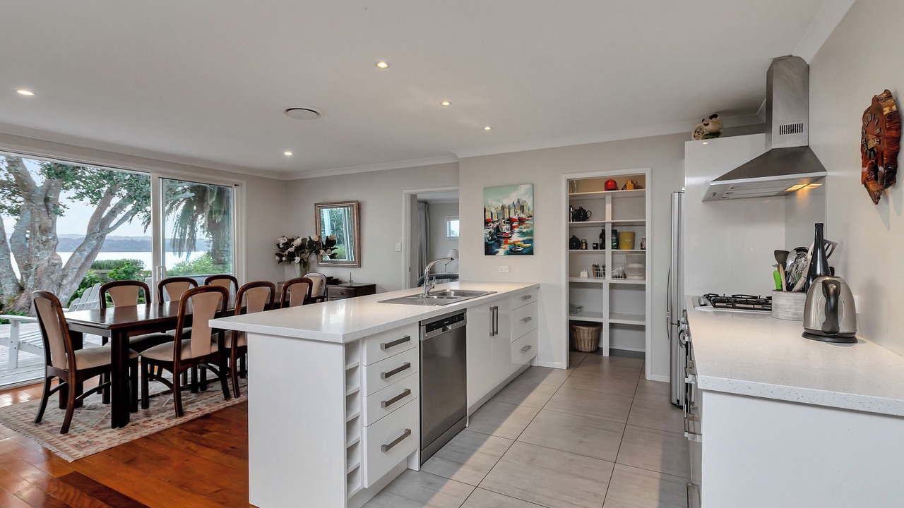 Photo of Kitchen in One Tree Point