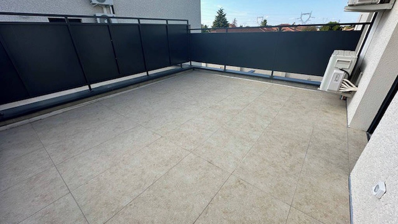 Photo of Patio Balcony in Satolas-et-Bonce