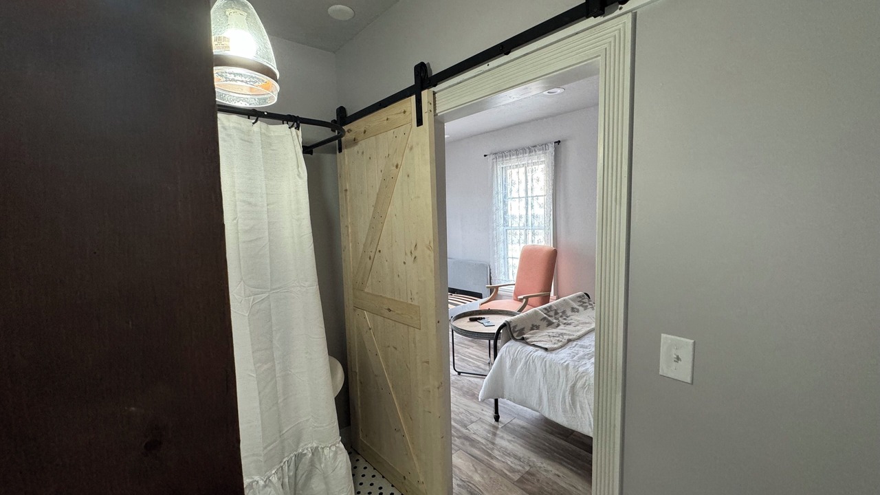 Photo of Bedroom in Historic District