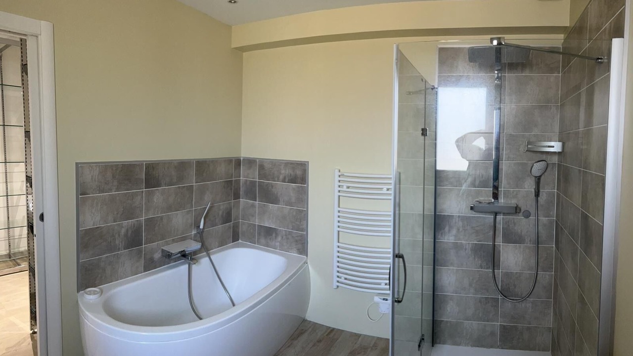 Photo of Others in Caillac