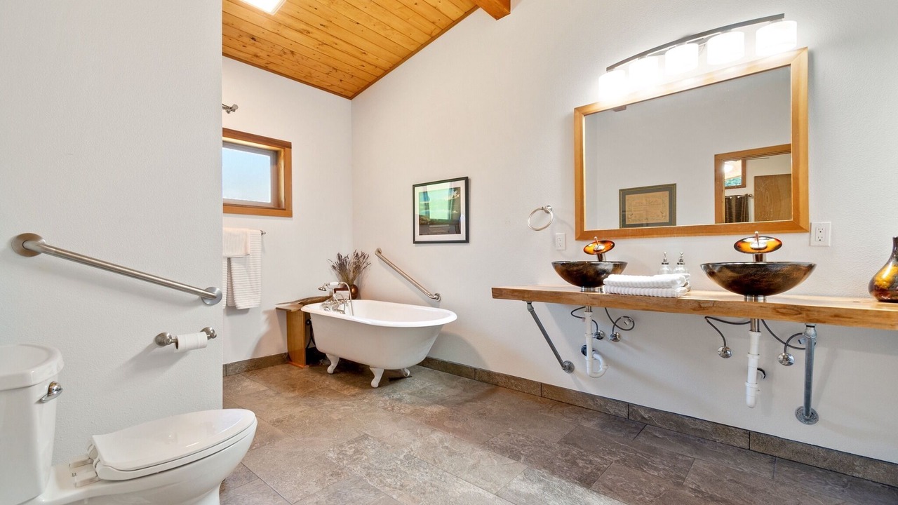 Photo of Bathroom in Washougal