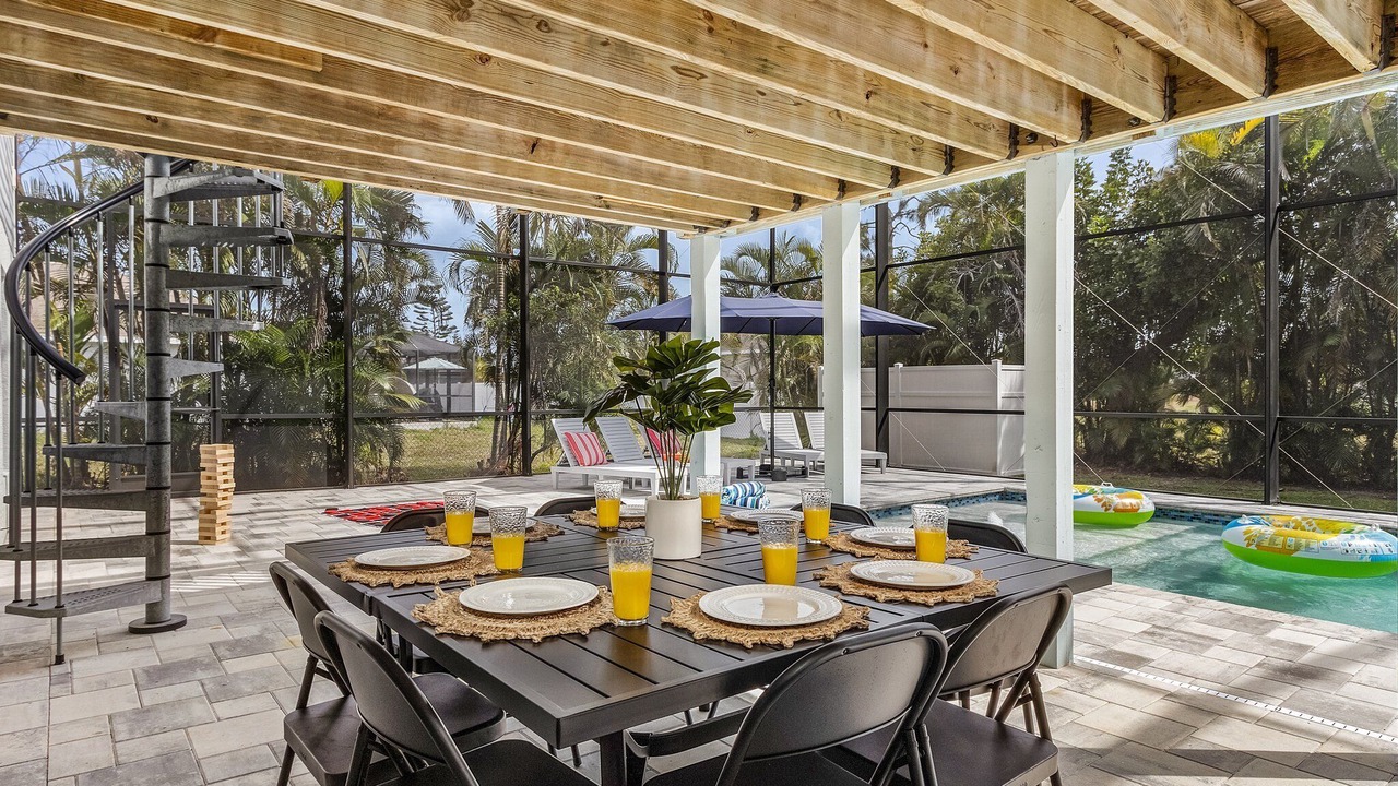 Photo of Outdoor in Jacarandas