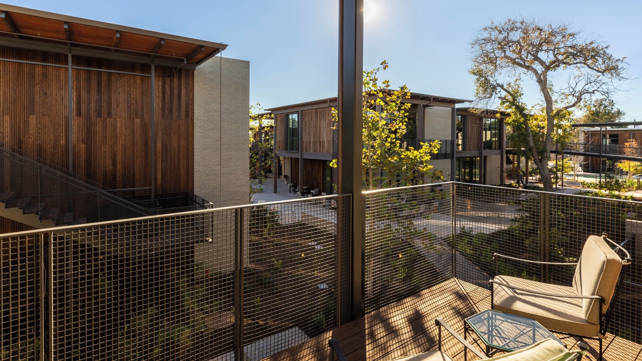 Photo of Patio Balcony in Neartown