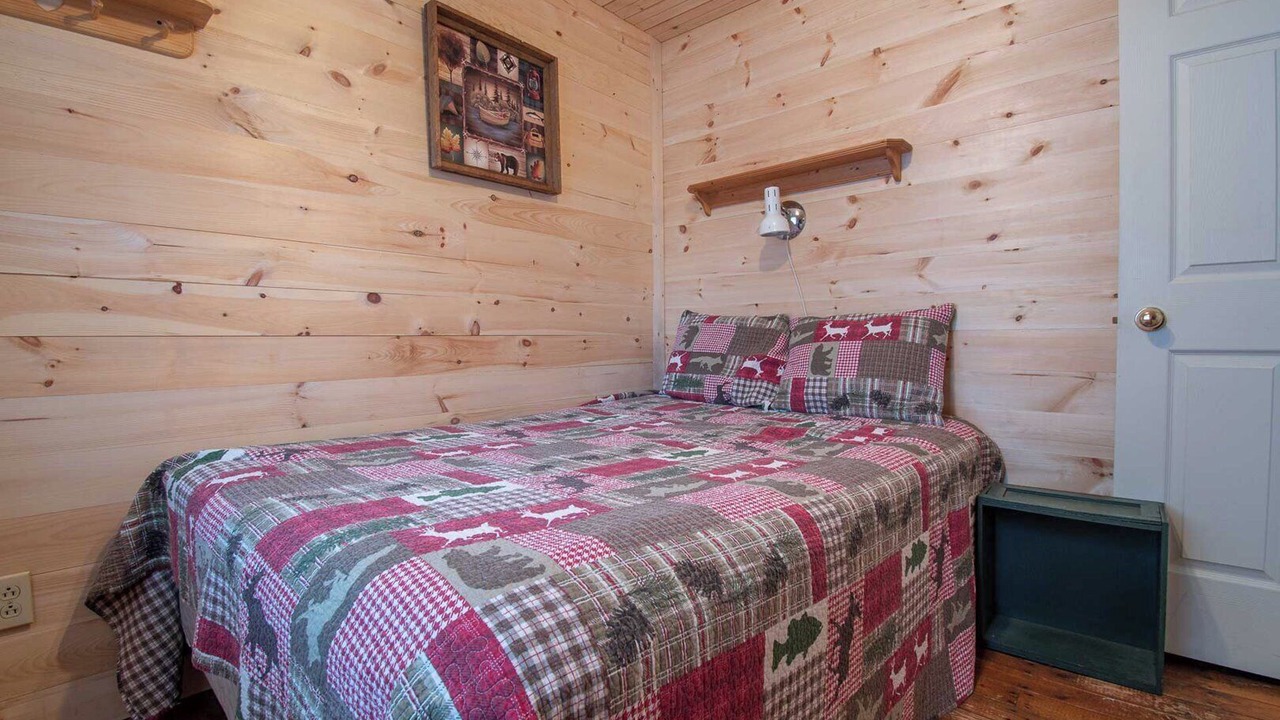 Photo of Others in Algonquin Highlands