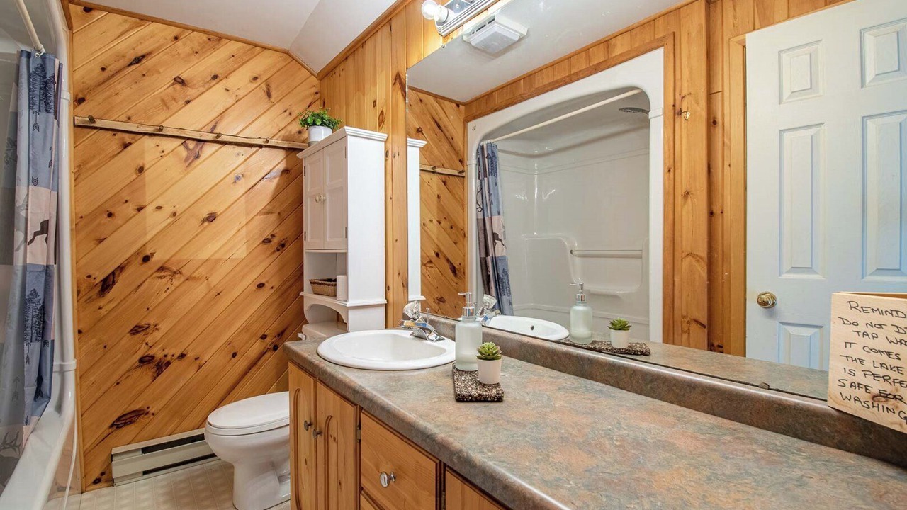 Photo of Others in Algonquin Highlands