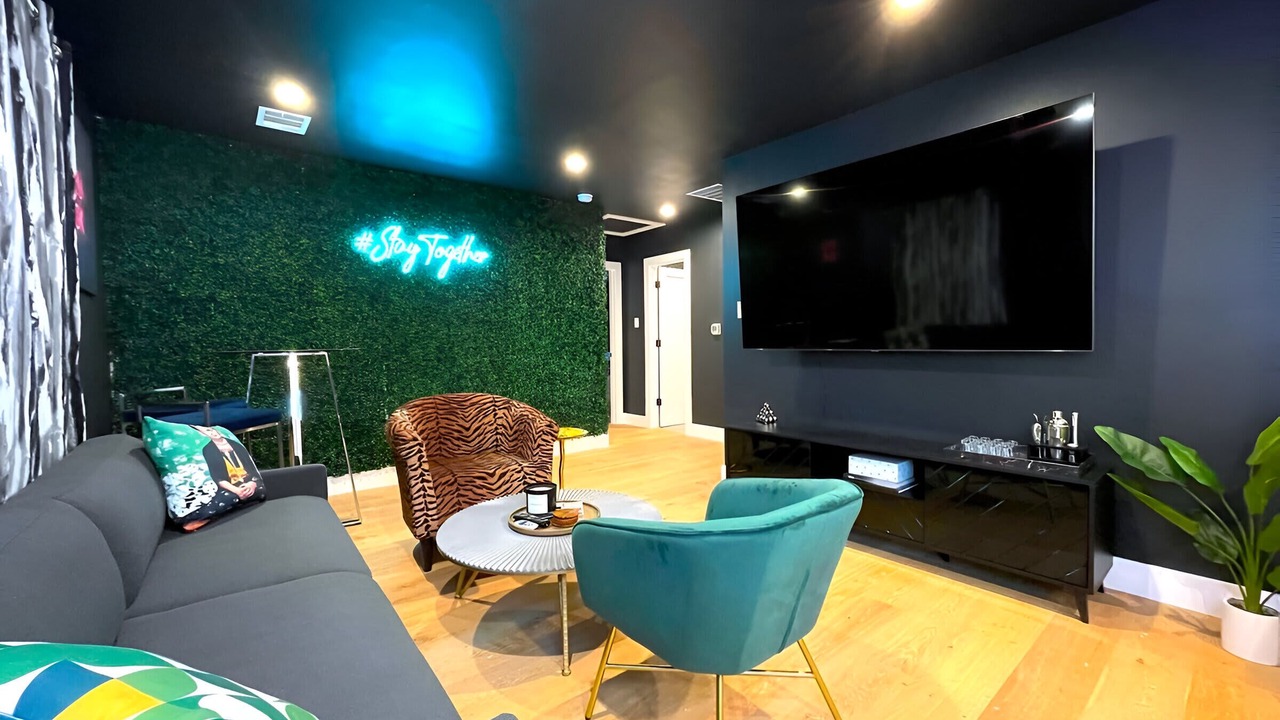 Photo of Livingroom in MLK