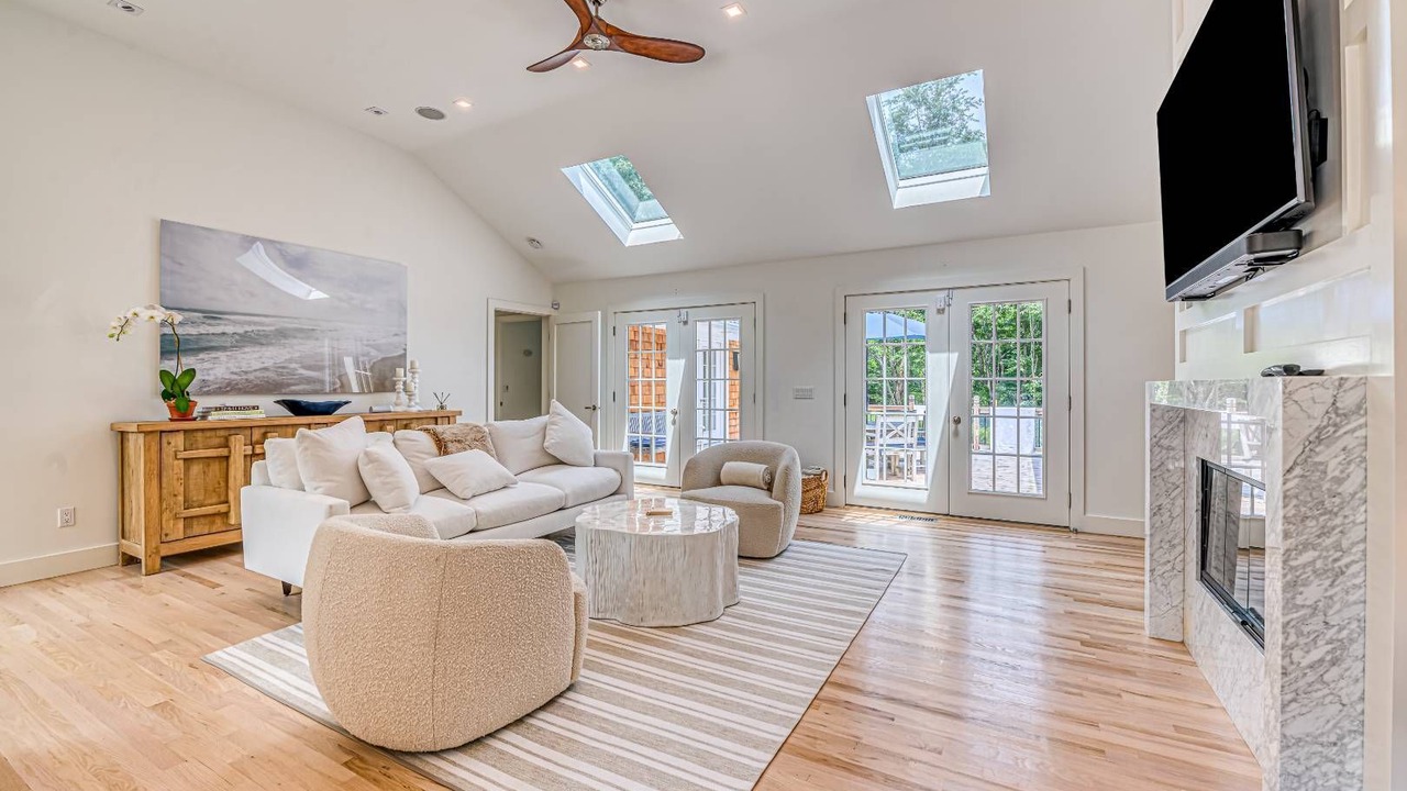 Photo of Livingroom in Bridgehampton