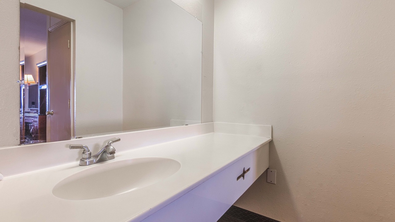 Photo of Bathroom in Central City