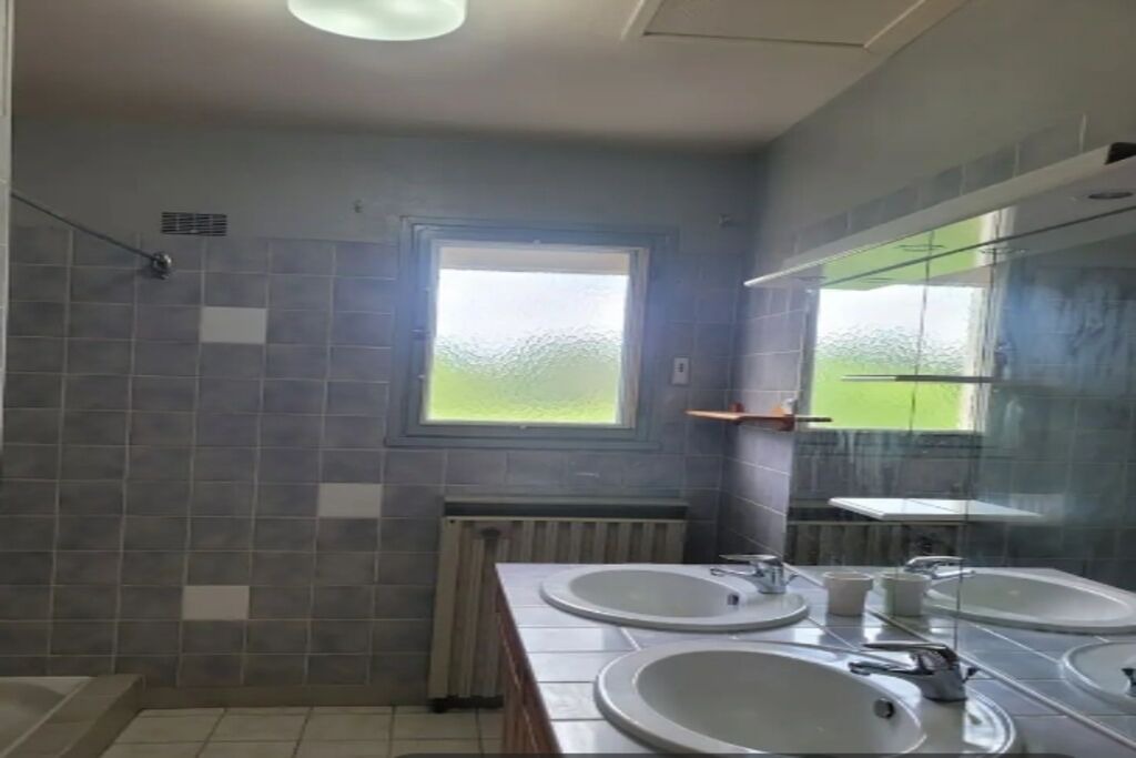 Photo of Others in Chabris