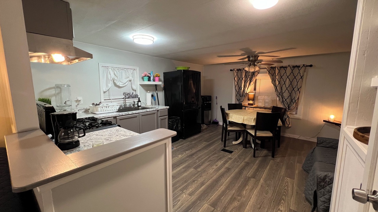 Photo of Kitchen in Pledger