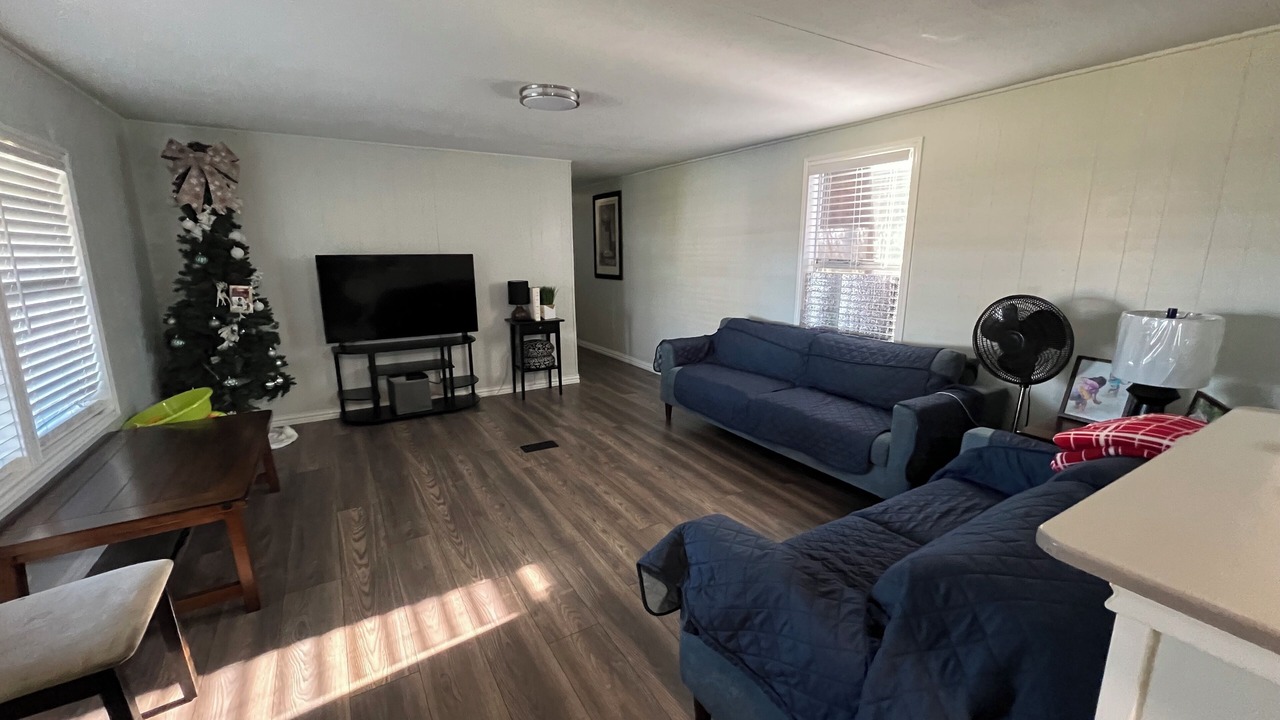 Photo of Livingroom in Pledger