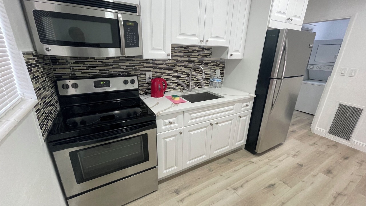 Photo of Kitchen in Oakland Park