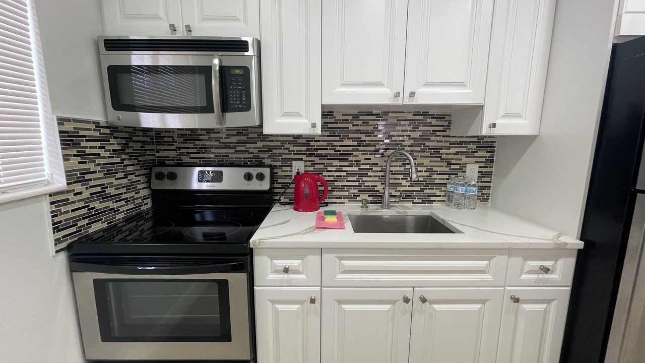 Photo of Kitchen in Oakland Park