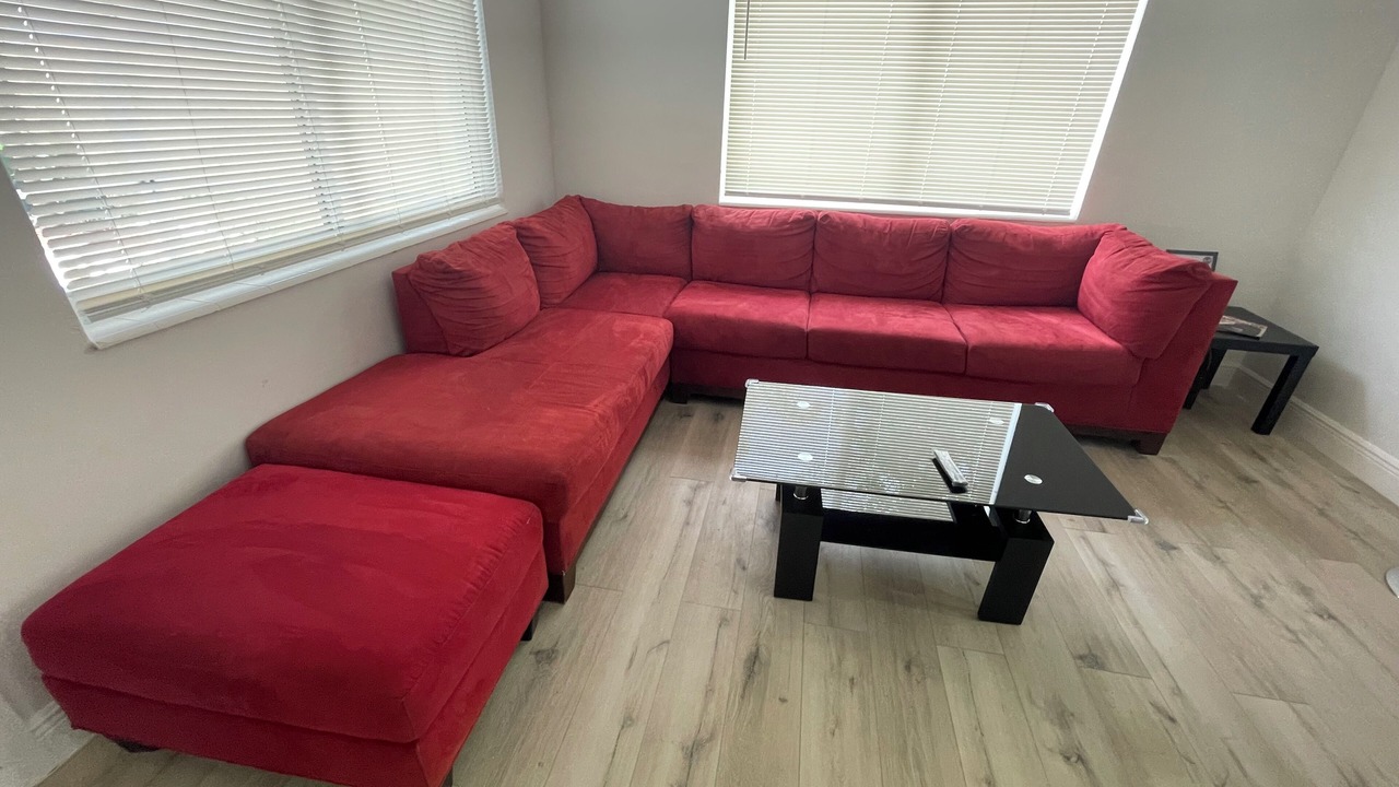 Photo of Livingroom in Oakland Park