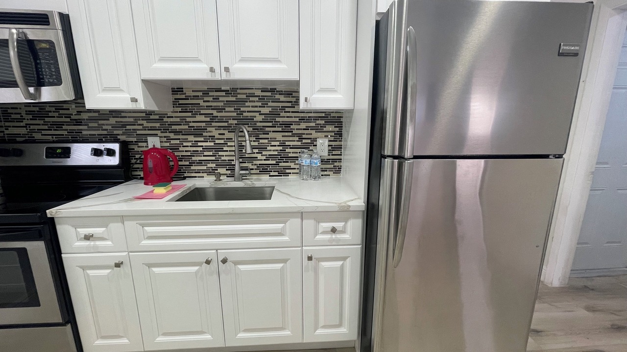 Photo of Kitchen in Oakland Park