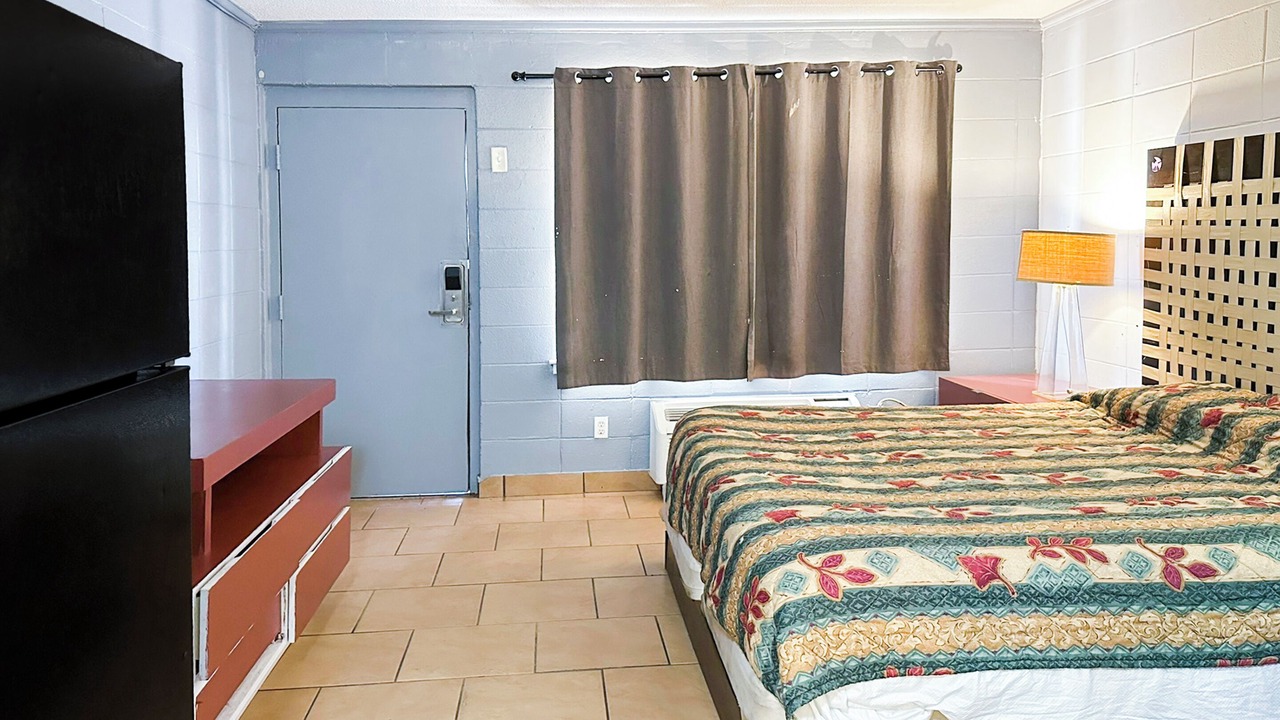 Photo of Bedroom in Albany