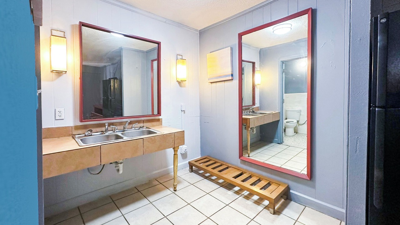 Photo of Bathroom in Albany