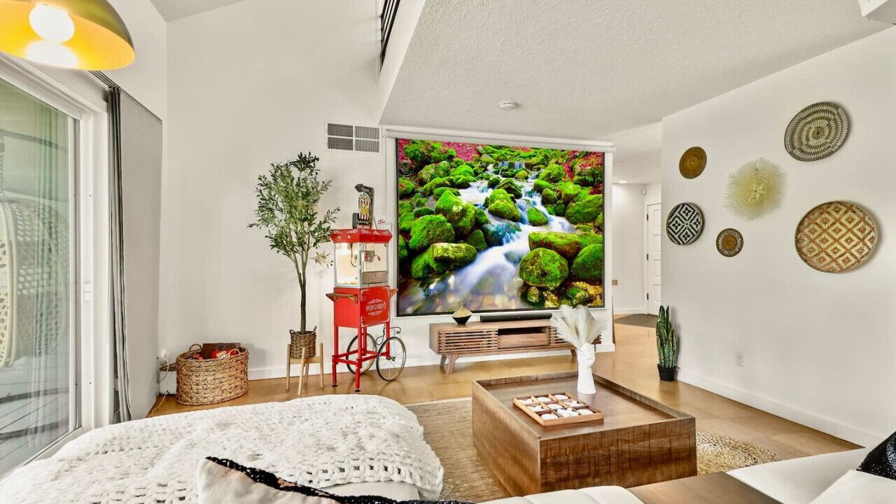 Photo of Livingroom in Cedar Hills