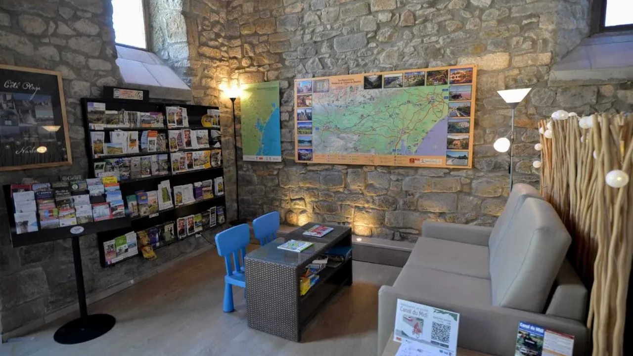 Photo of Others in Azille