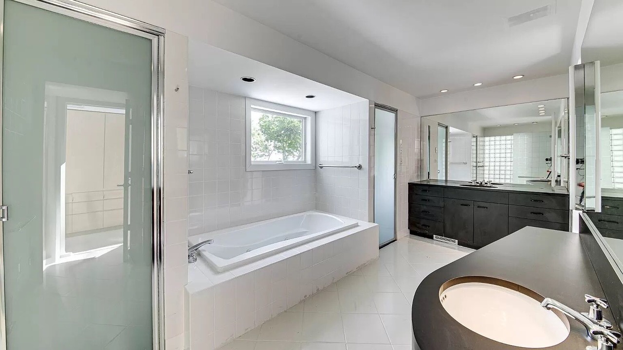 Photo of Others in Northwest Harbor