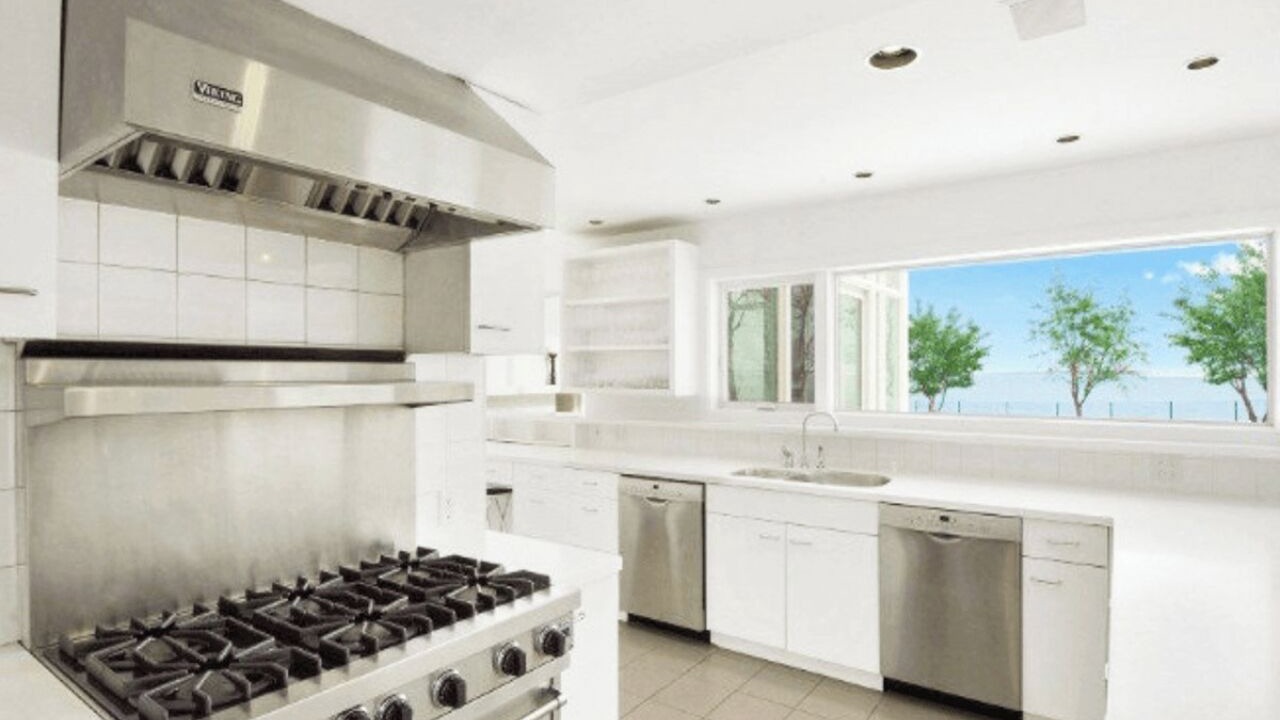 Photo of Kitchen in Northwest Harbor