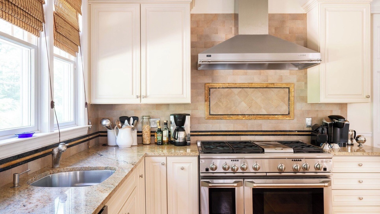 Photo of Kitchen in North Sea
