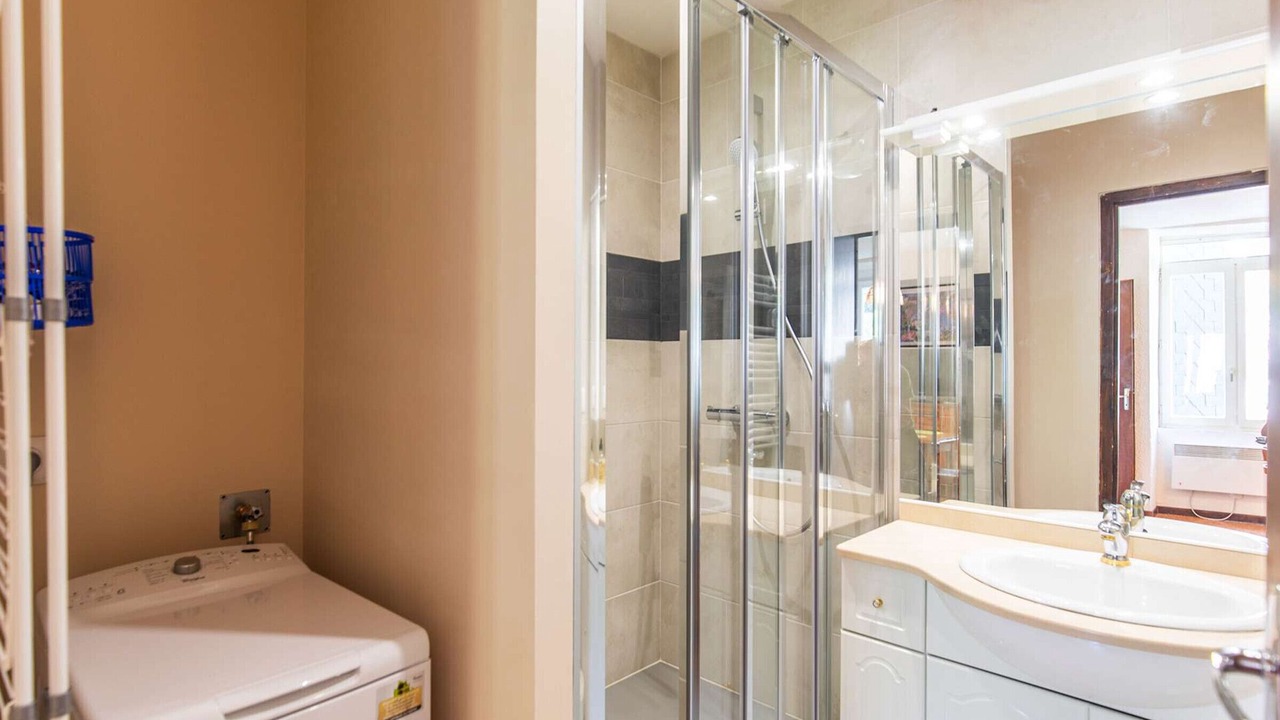 Photo of Bathroom in Cauterets
